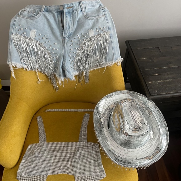 Disco Cowgirl - Picture 2 of 2